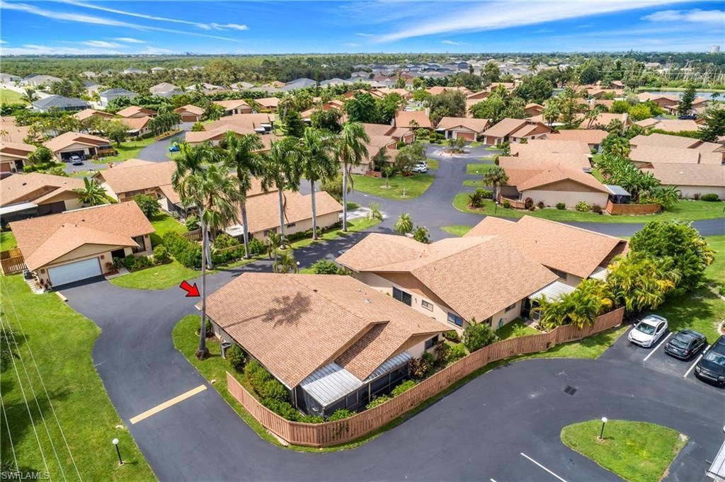 6484 Royal Woods Dr, Fort Myers, FL 33908 Photo