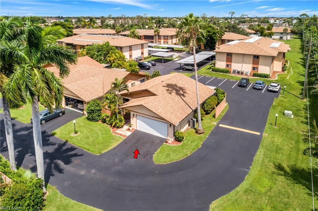 6484 Royal Woods Dr, Fort Myers, FL 33908 Photo