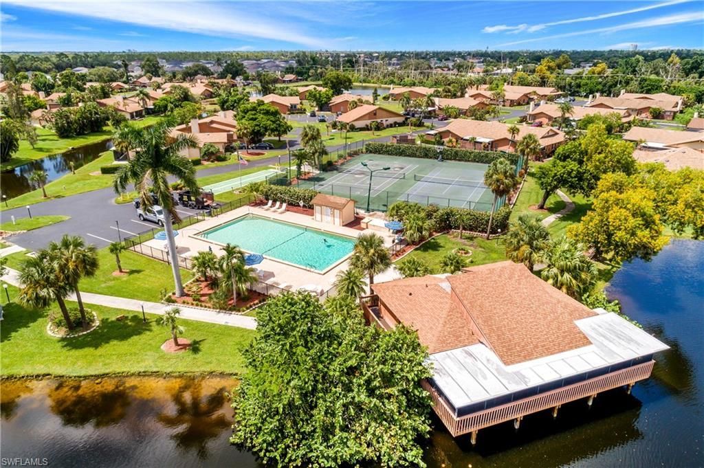 6484 Royal Woods Dr, Fort Myers, FL 33908 Photo