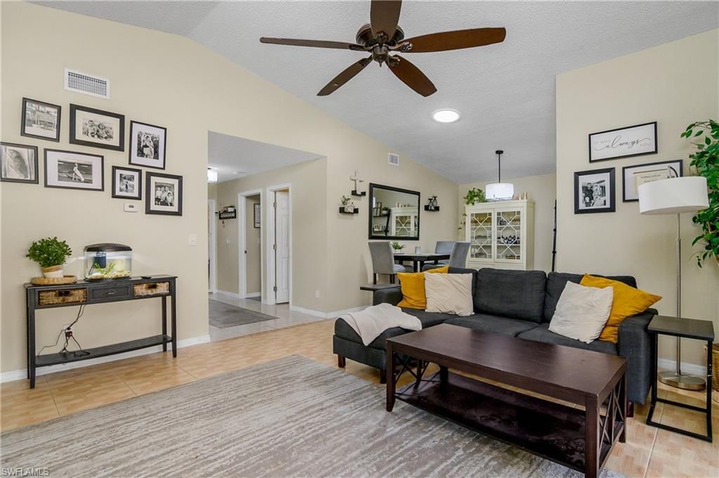 6484 Royal Woods Dr, Fort Myers, FL 33908 Photo
