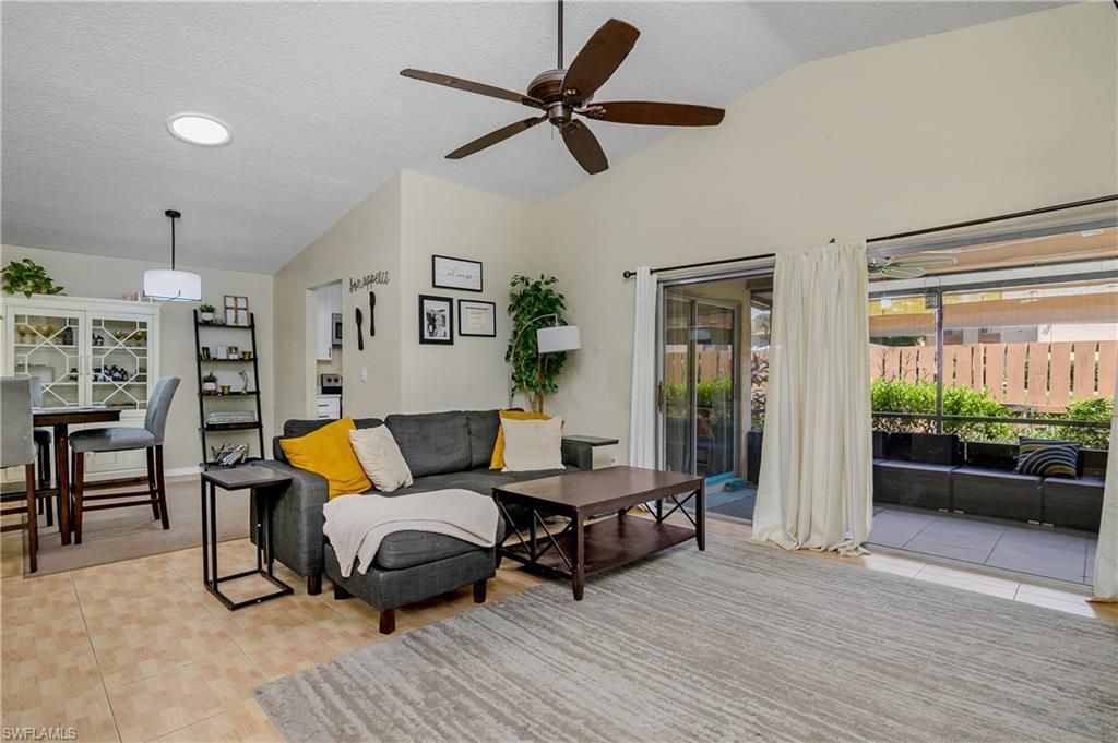 6484 Royal Woods Dr, Fort Myers, FL 33908 Photo