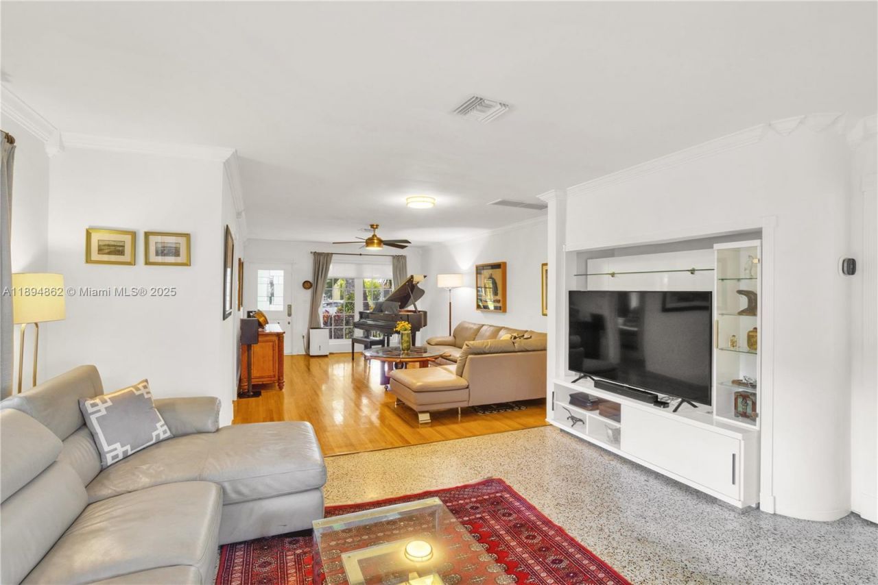 817 Venetia Ave, Coral Gables, FL 33134 Photo