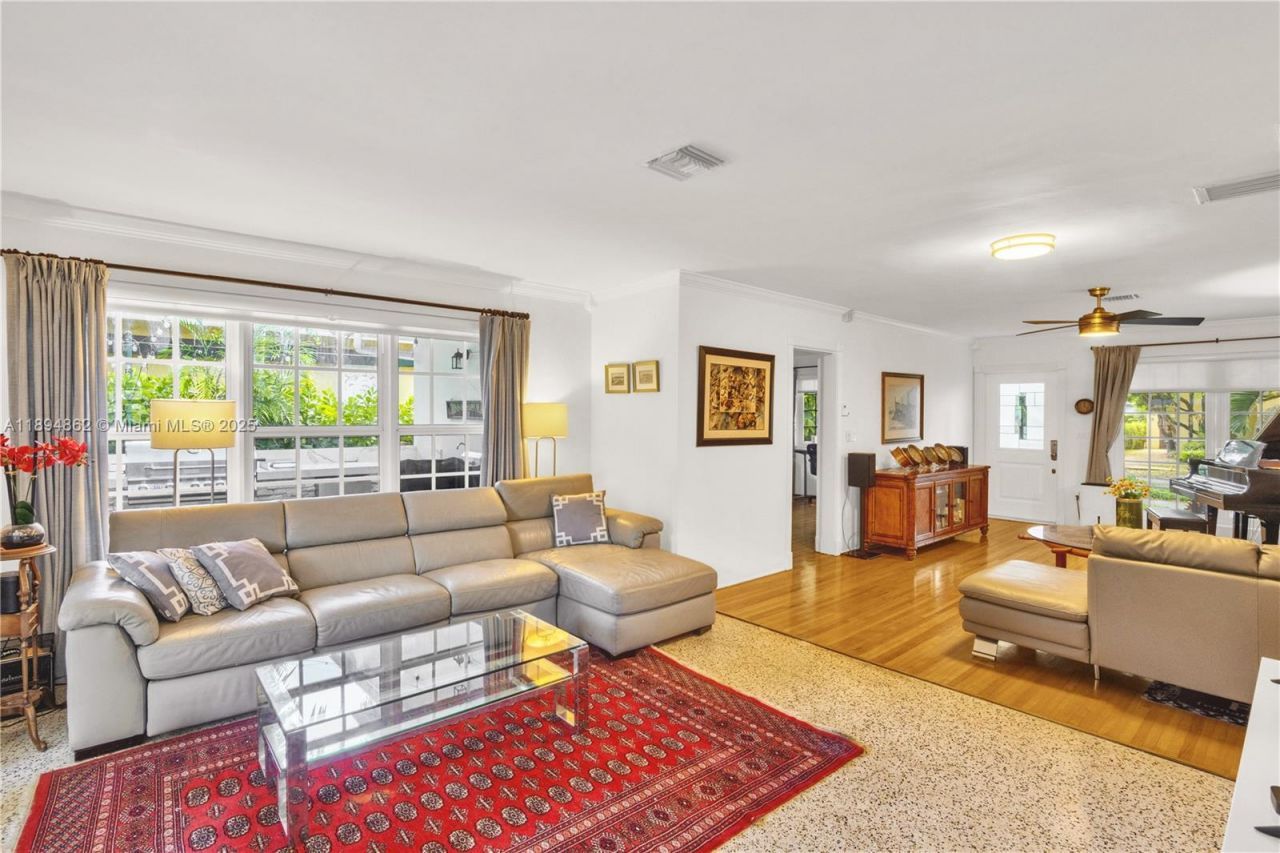 817 Venetia Ave, Coral Gables, FL 33134 Photo