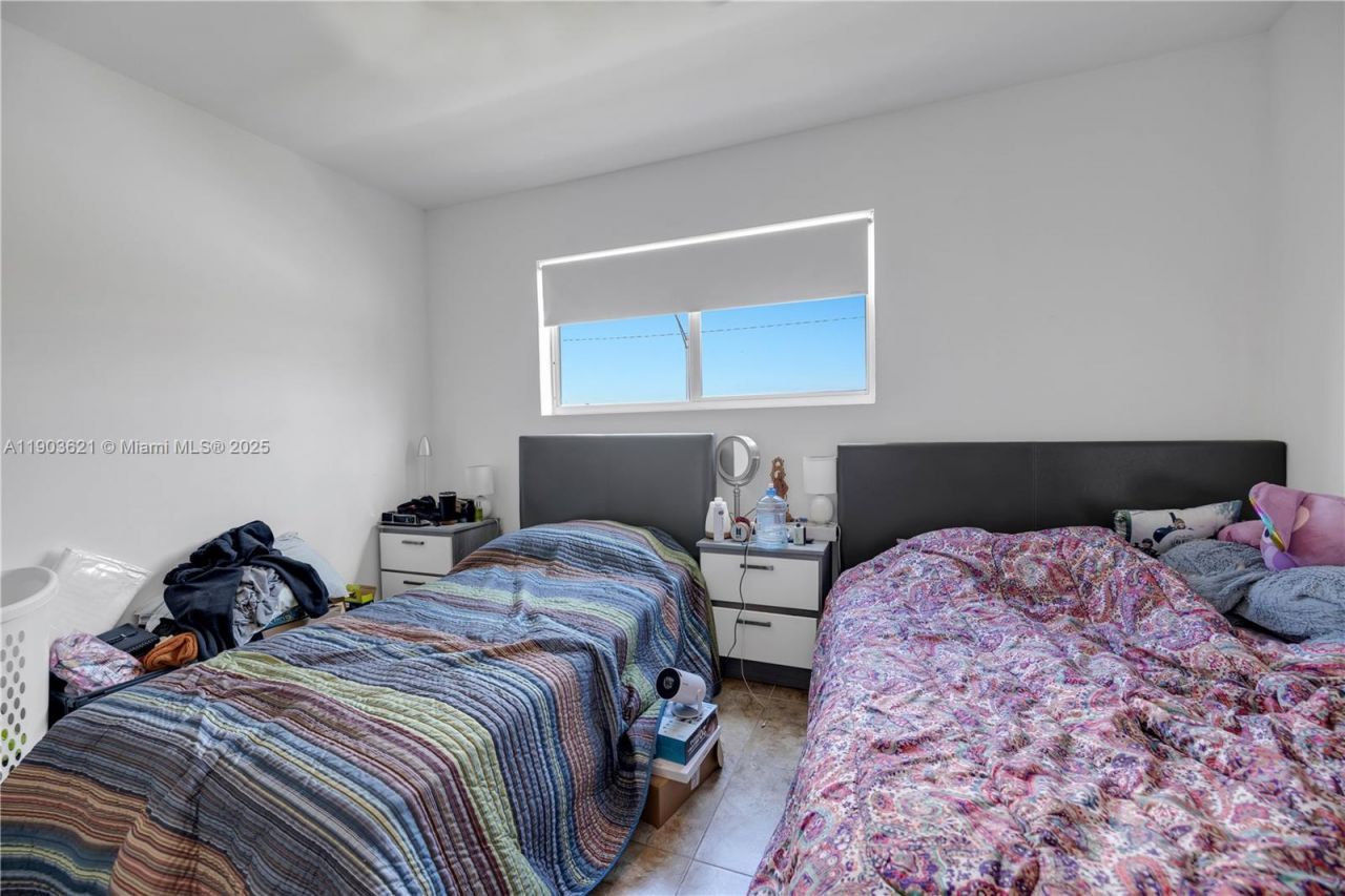 2610 W 76th St, Unit 210, Hialeah, FL 33016 Photo