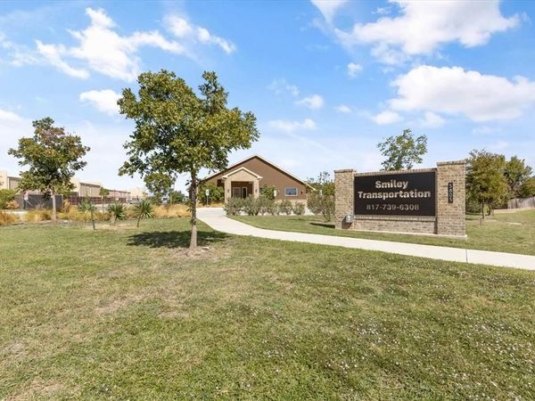 5805 Starnes Road, Watauga, TX 76148