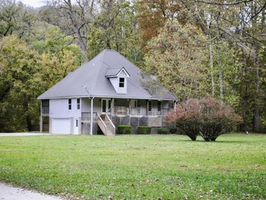 1900 Shore Acres Road, Frankfort, KY 40601