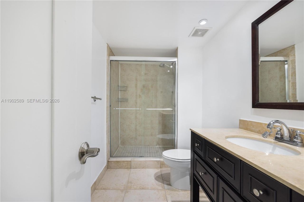 4000 Towerside Ter, Unit 412, Miami, FL 33138 Photo
