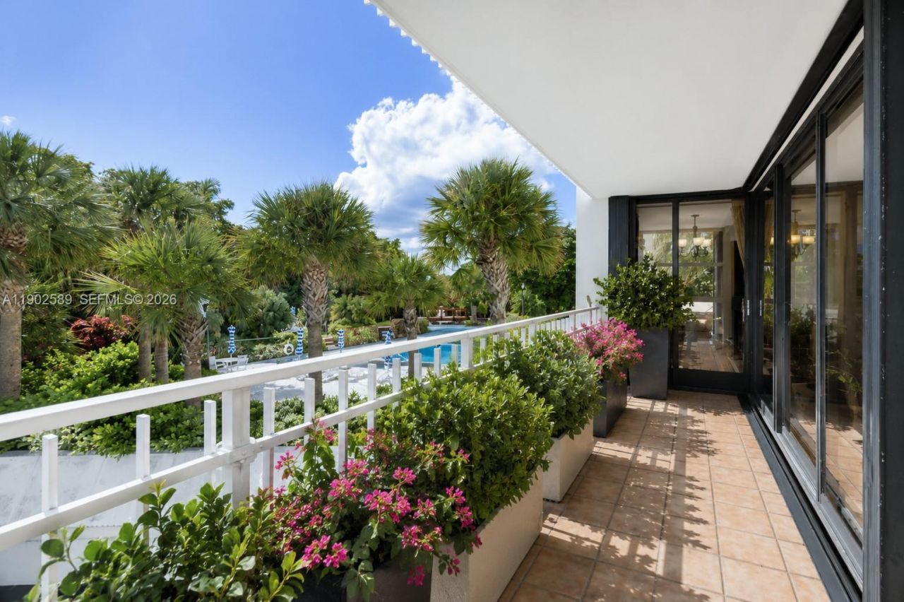 4000 Towerside Ter, Unit 412, Miami, FL 33138 Photo