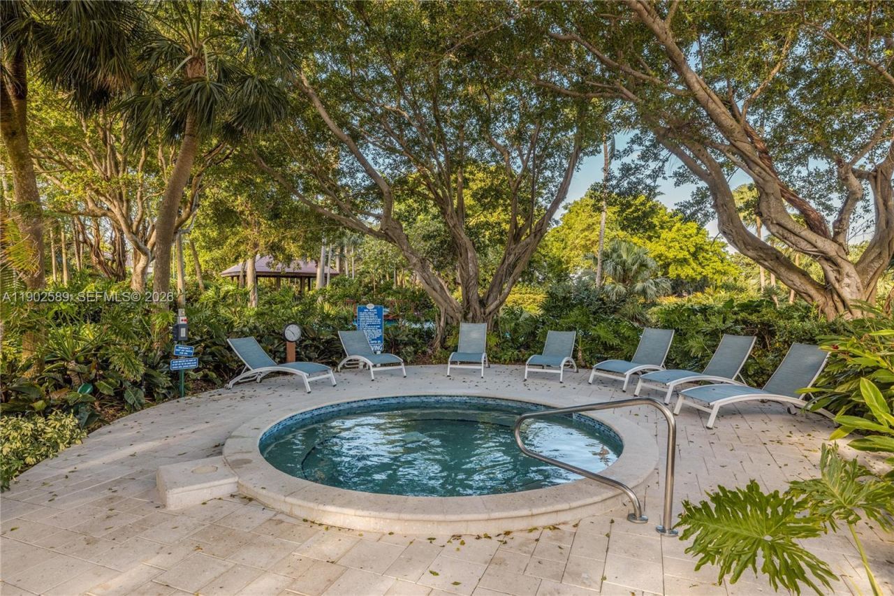 4000 Towerside Ter, Unit 412, Miami, FL 33138 Photo