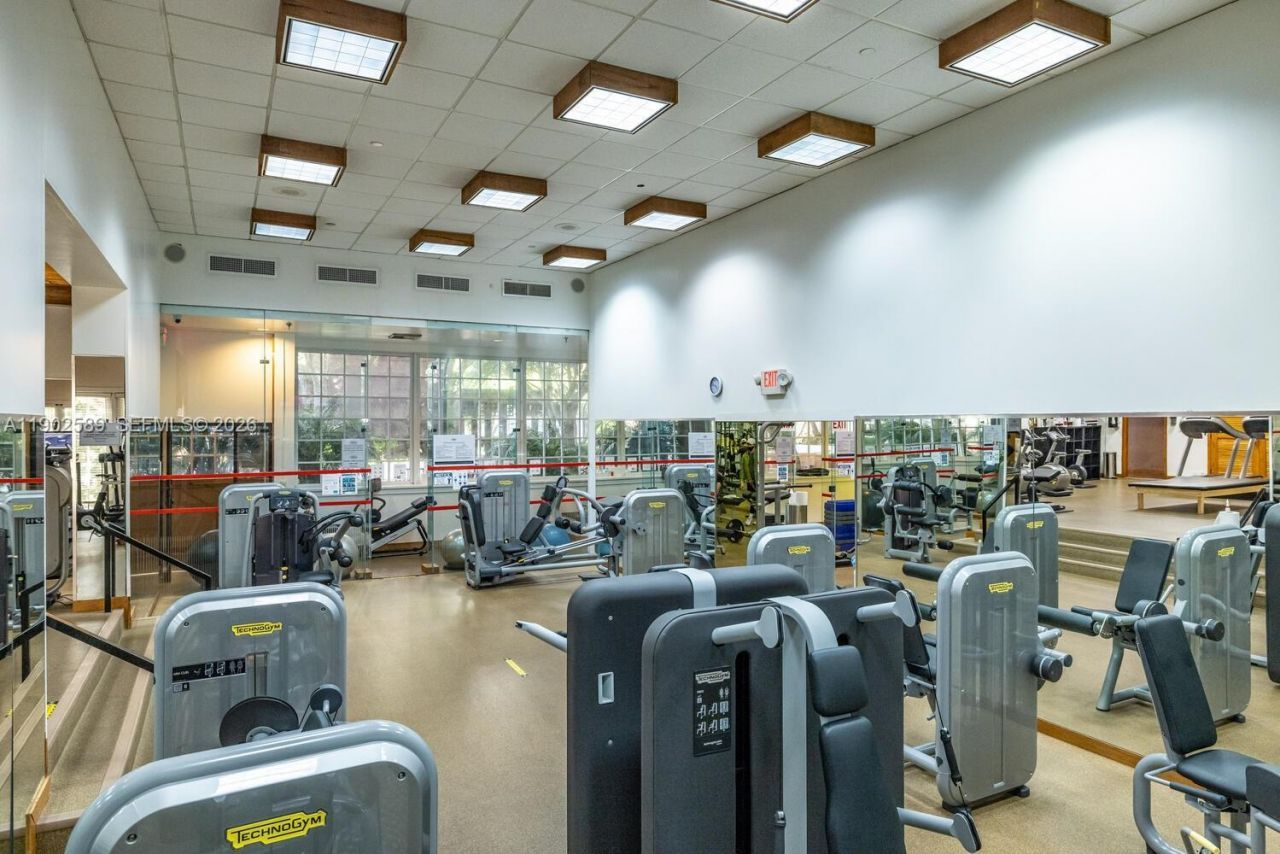 4000 Towerside Ter, Unit 412, Miami, FL 33138 Photo