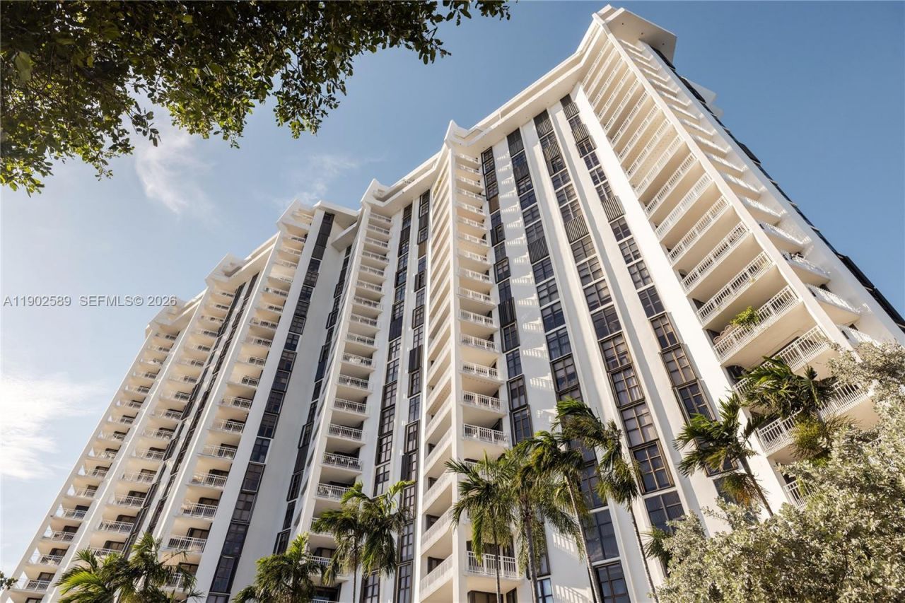 4000 Towerside Ter, Unit 412, Miami, FL 33138 Photo