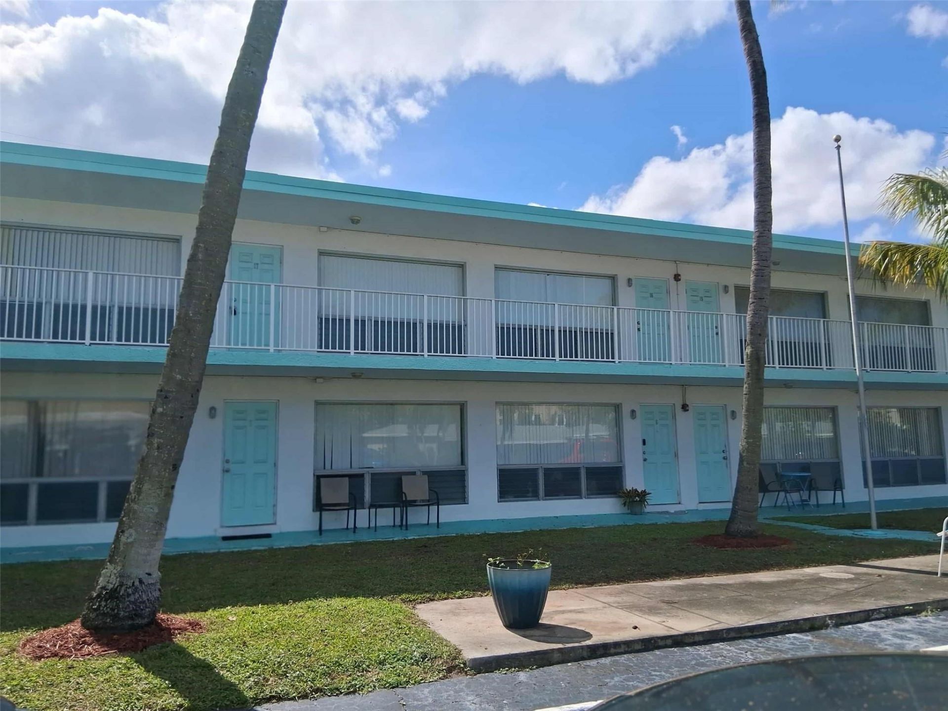 3212 NE 7th Place, Unit 10, Pompano Beach, FL 33062 Photo