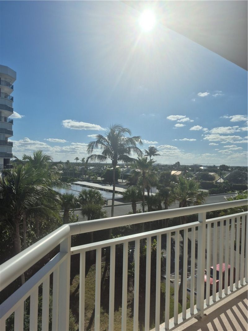 2900 N Highway A1a, Unit 4D, Hutchinson Island, FL 34949 Photo