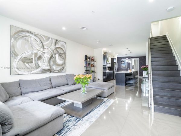 10245 NW 63rd Ter, Unit 206, Doral, FL 33178