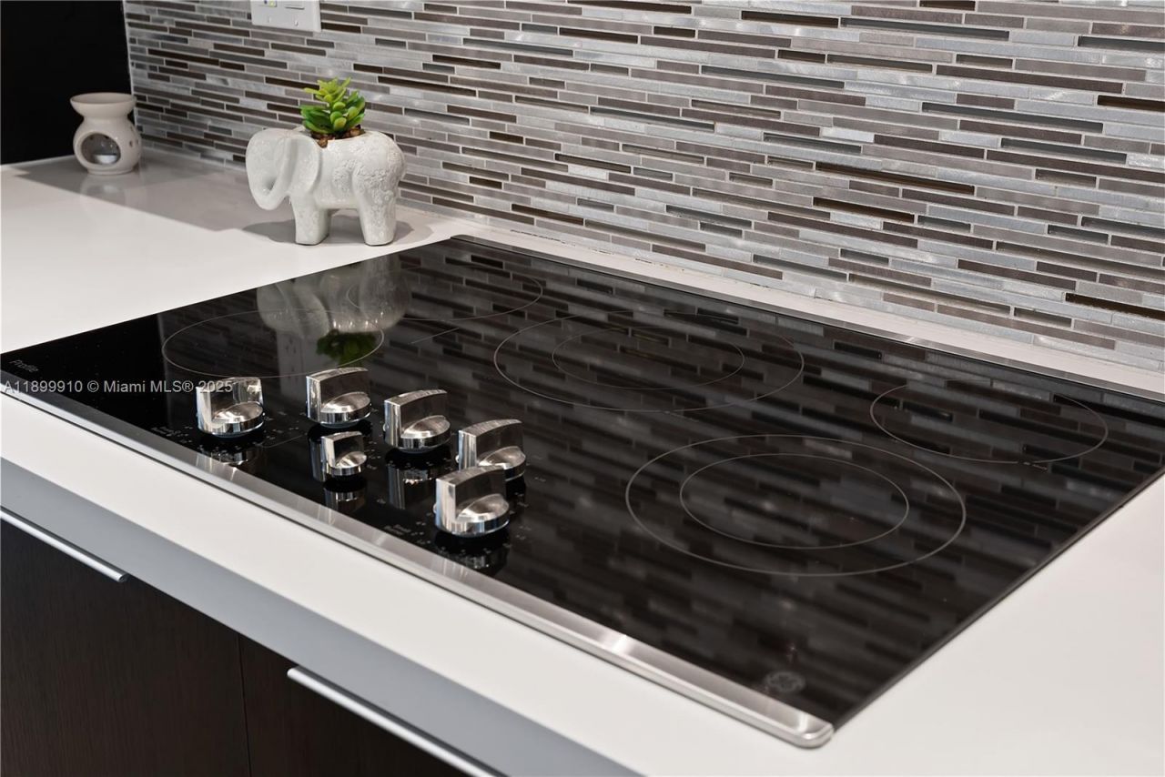 10245 NW 63rd Ter, Unit 206, Doral, FL 33178 Photo