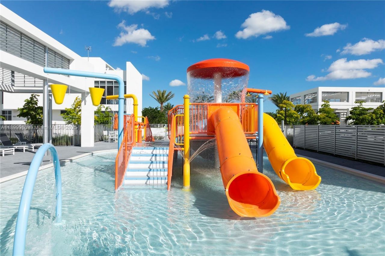 10245 NW 63rd Ter, Unit 206, Doral, FL 33178 Photo