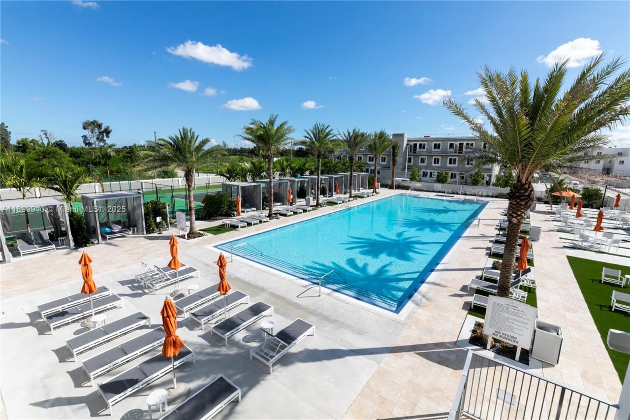 10245 NW 63rd Ter, Unit 206, Doral, FL 33178 Photo