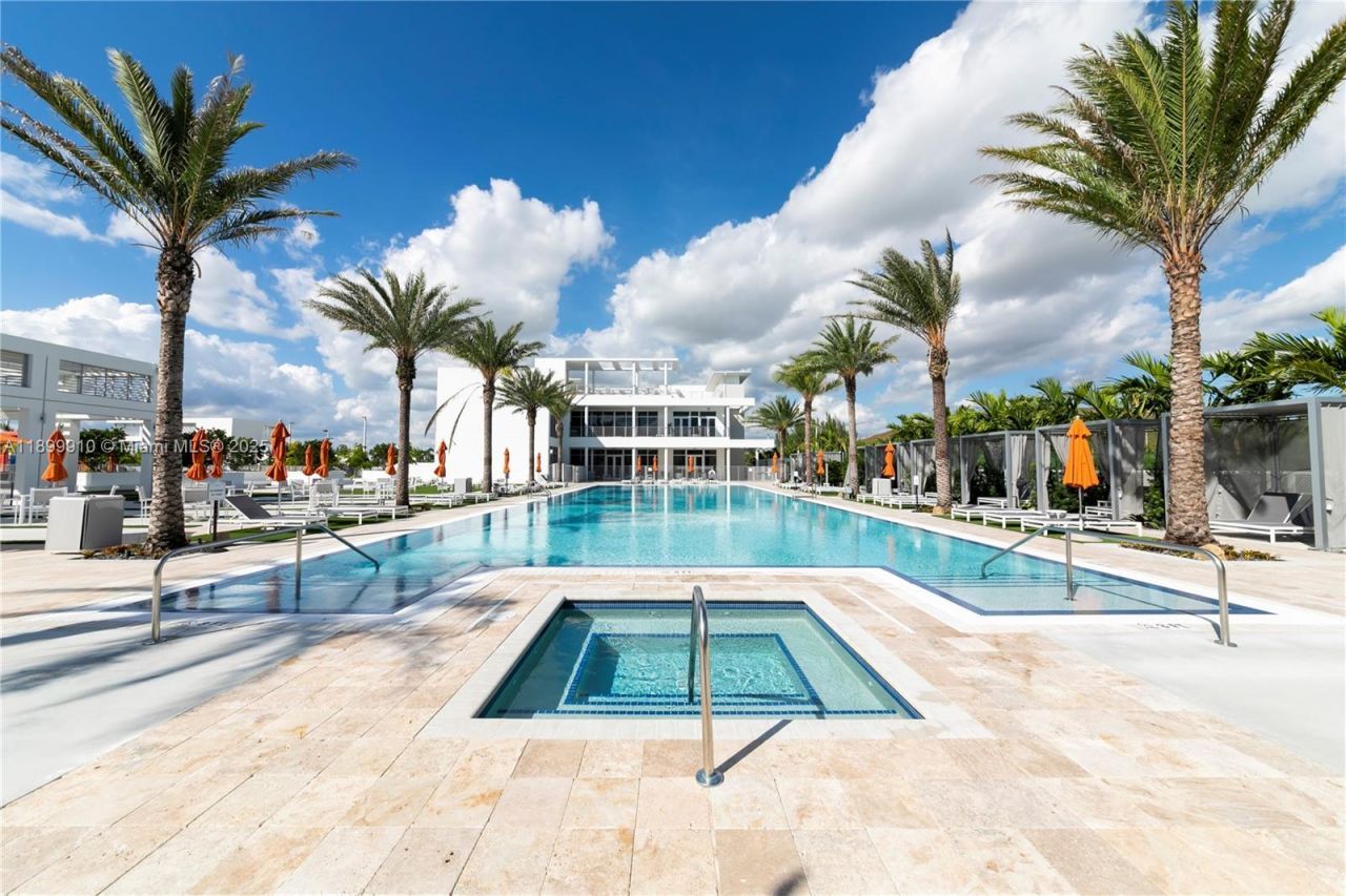 10245 NW 63rd Ter, Unit 206, Doral, FL 33178 Photo