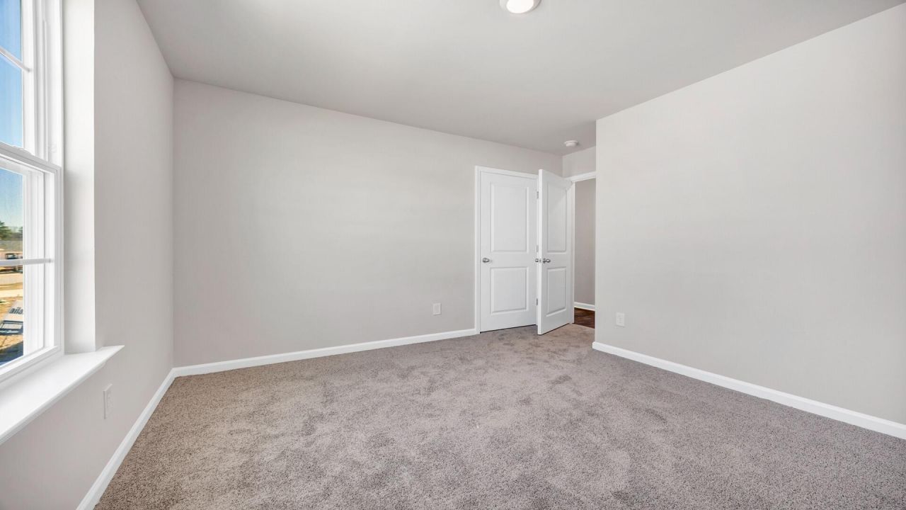 125 Hale Road Photo 25