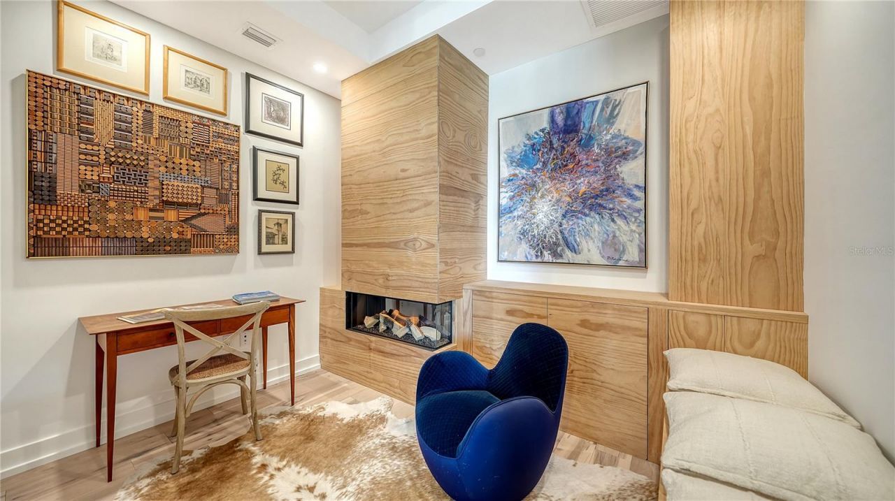 111 S Pineapple Avenue, Unit 1103, Sarasota, FL 34236 Photo