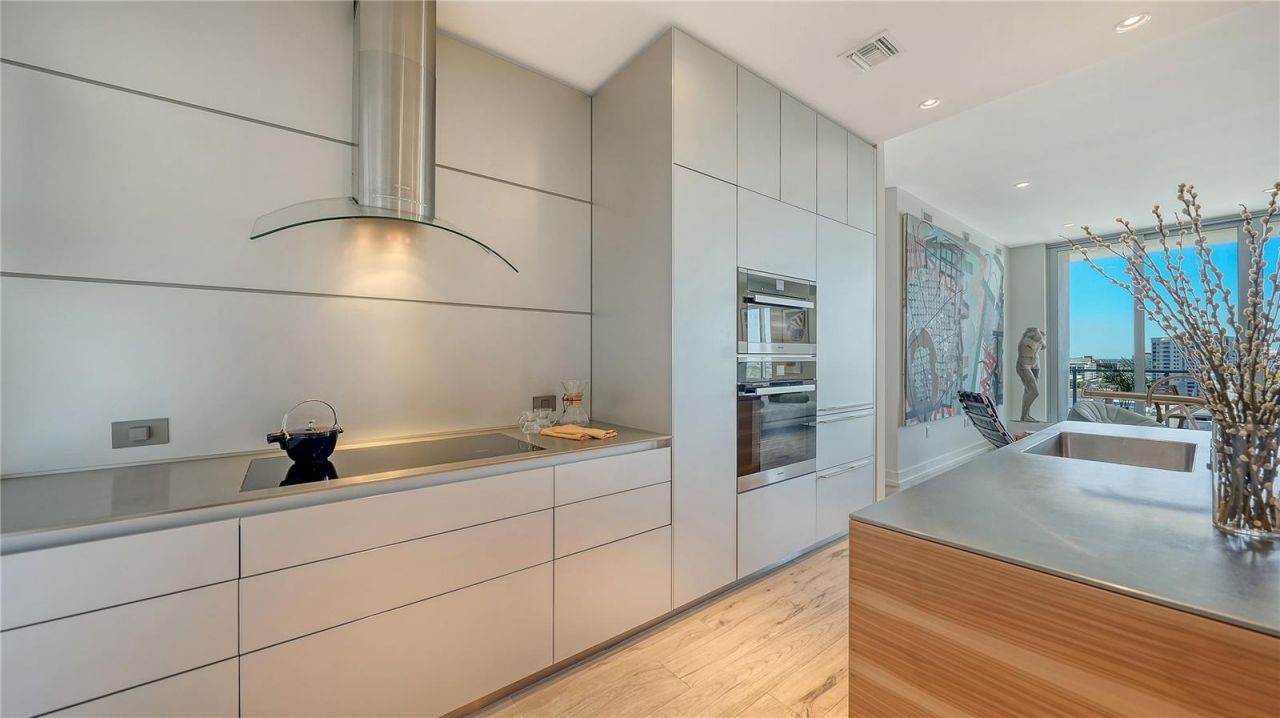 111 S Pineapple Avenue, Unit 1103, Sarasota, FL 34236 Photo