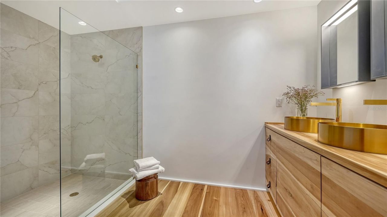 111 S Pineapple Avenue, Unit 1103, Sarasota, FL 34236 Photo