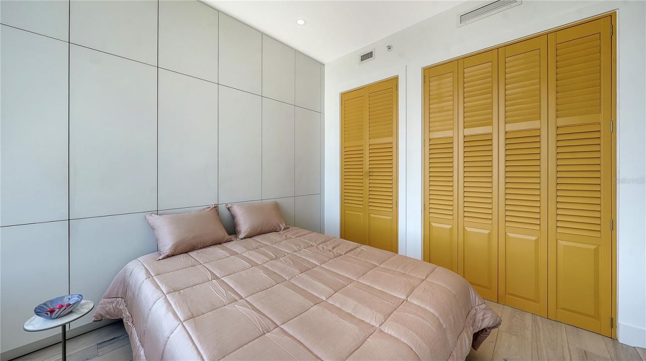 111 S Pineapple Avenue, Unit 1103, Sarasota, FL 34236 Photo