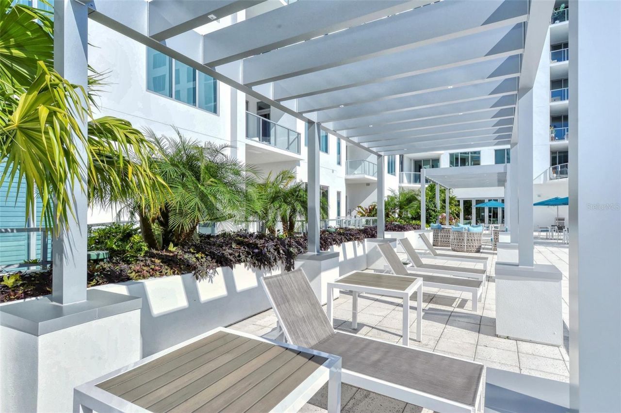 111 S Pineapple Avenue, Unit 1103, Sarasota, FL 34236 Photo