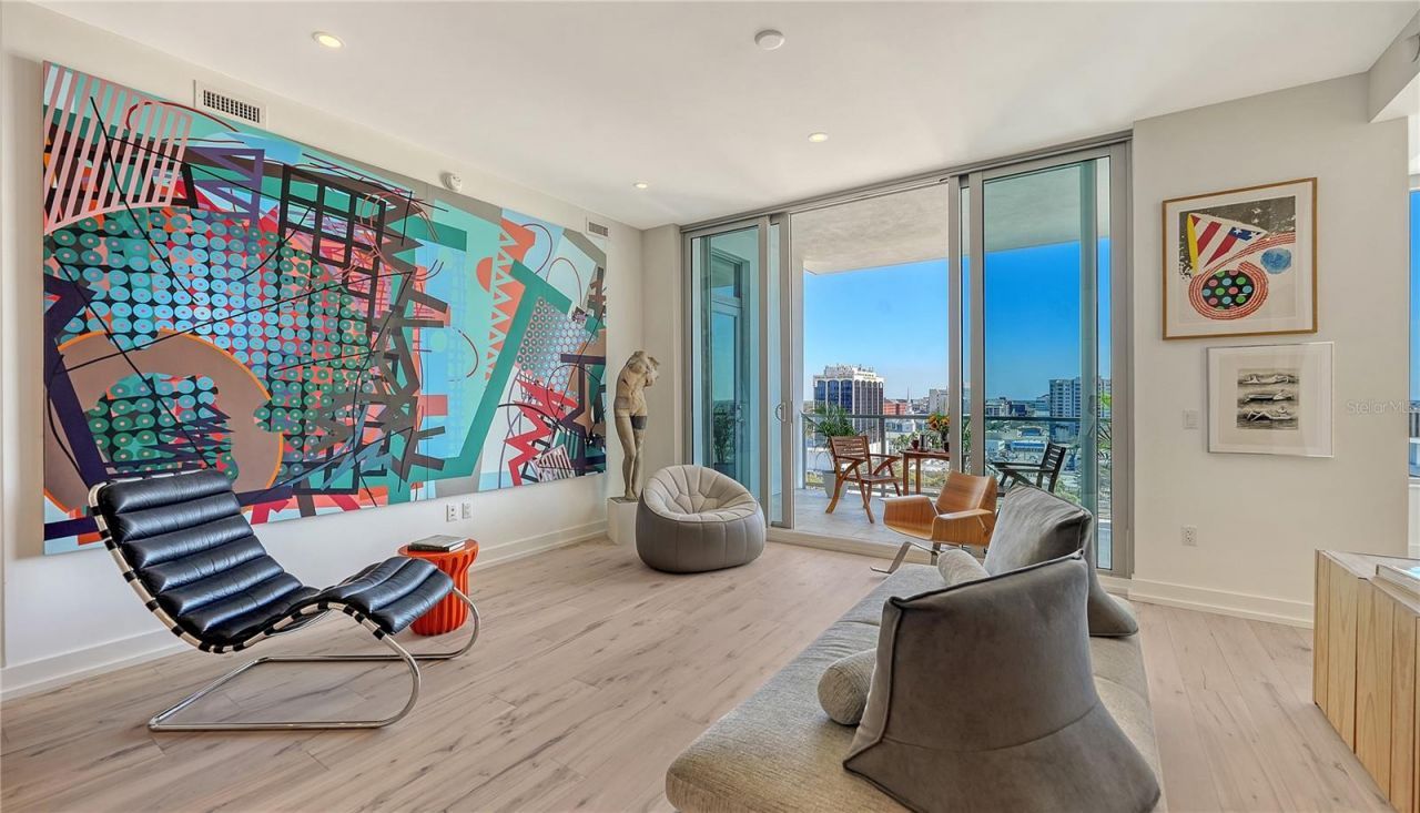 111 S Pineapple Avenue, Unit 1103, Sarasota, FL 34236 Photo