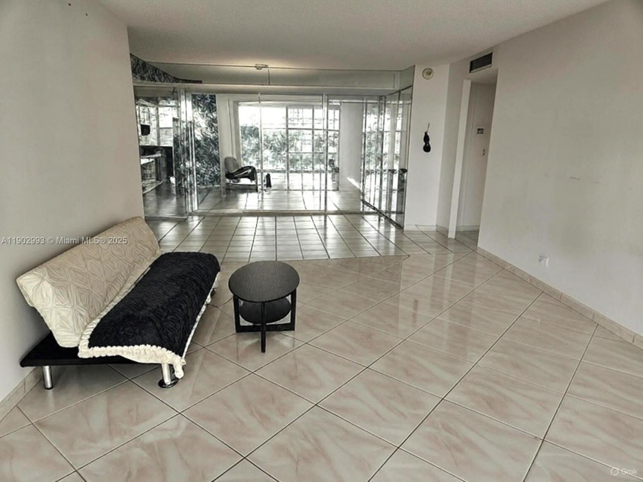 230 174th St, Unit 409, Sunny Isles Beach, FL 33160 Photo