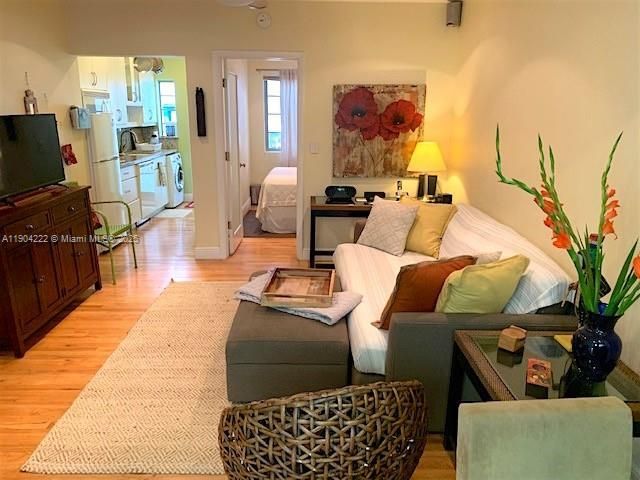 744 Lenox Ave, Unit 3, Miami Beach, FL 33139 Photo