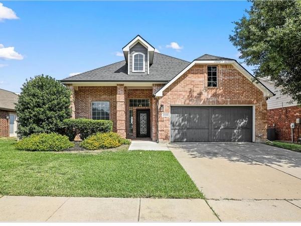 2929 Spotted Owl Drive, Fort Worth, TX 76244