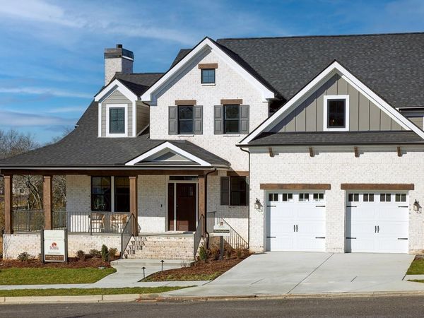 388 Reddenwood Rd, Hendersonville, TN 37075