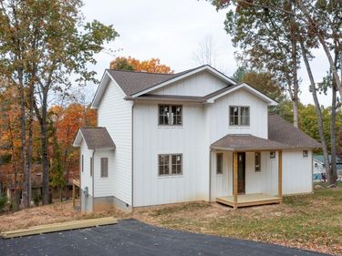 1805 Pine Ave , Buena Vista, VA 24416