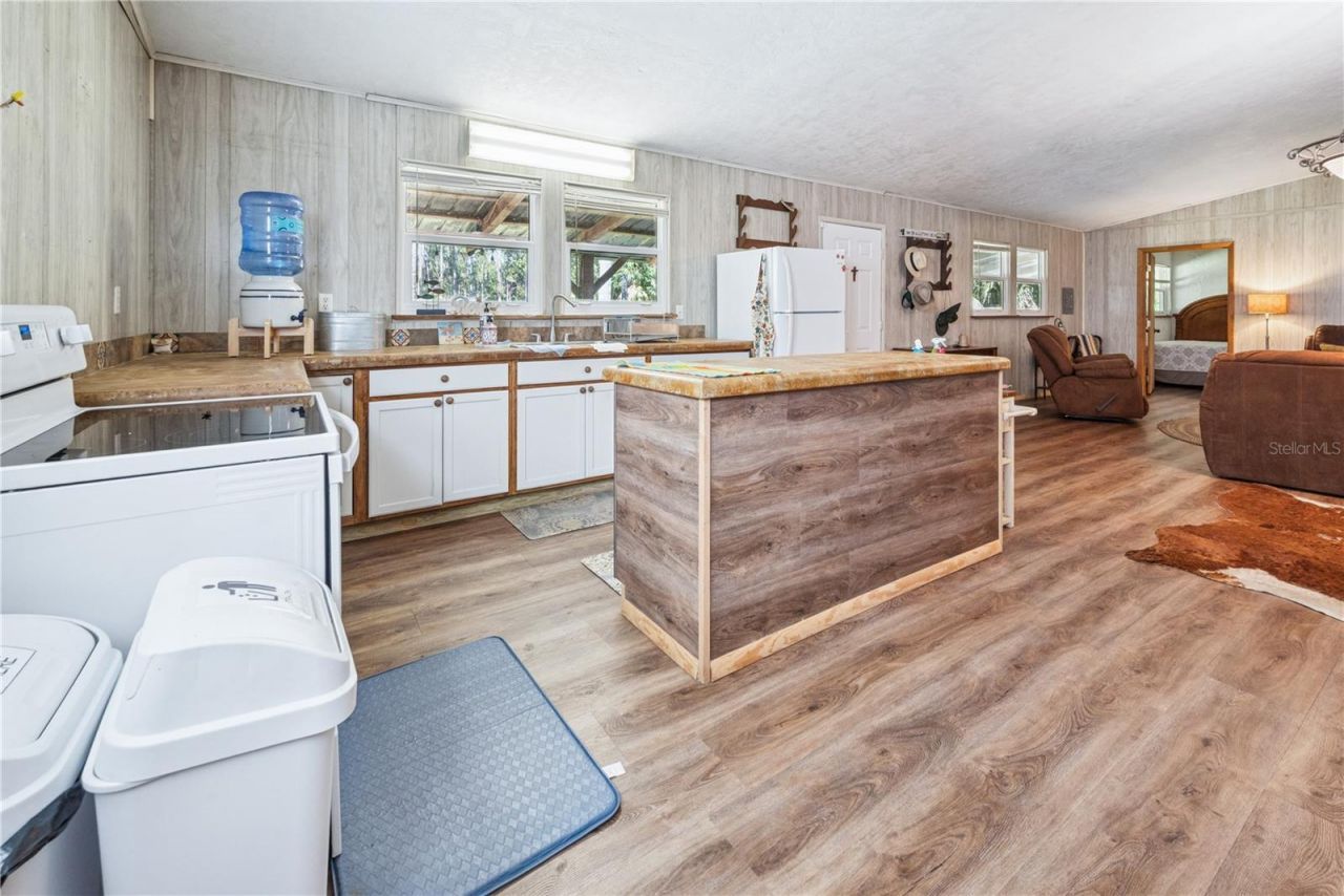 6550 SW 100th Court, Cedar Key, FL 32625 Photo