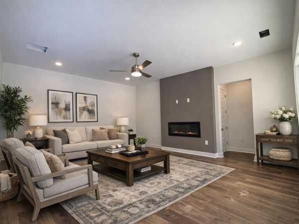 125 LIVE OAK CV, Oakland, TN 38060