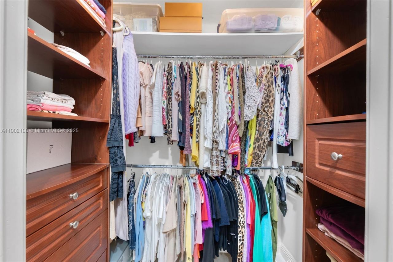 18101 Collins Ave, Unit 708, Sunny Isles Beach, FL 33160 Photo