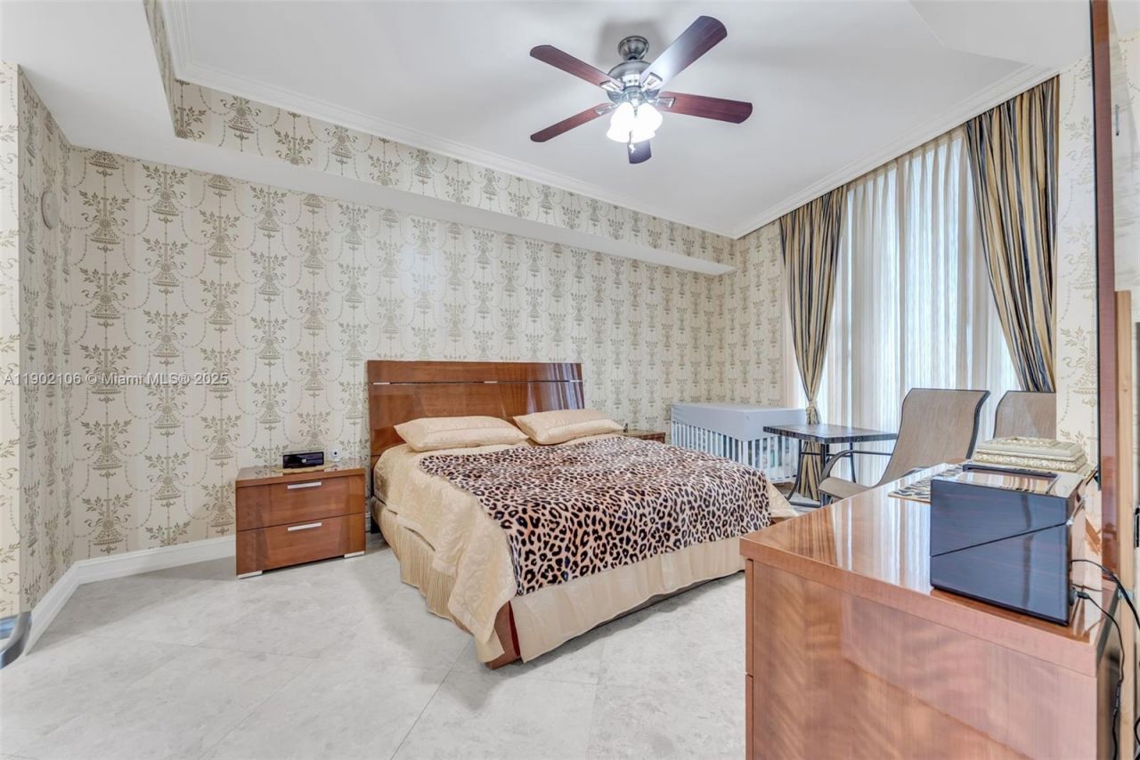 18101 Collins Ave, Unit 708, Sunny Isles Beach, FL 33160 Photo