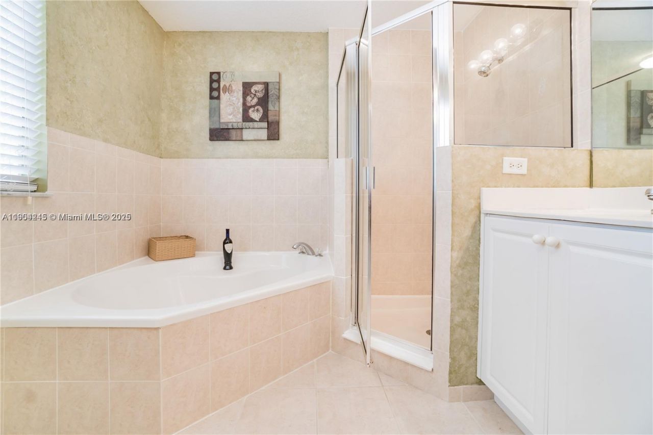 11425 NW 34th Pl, Unit n/a, Sunrise, FL 33323 Photo