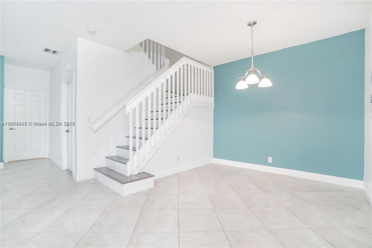 11425 NW 34th Pl, Unit n/a, Sunrise, FL 33323 Photo