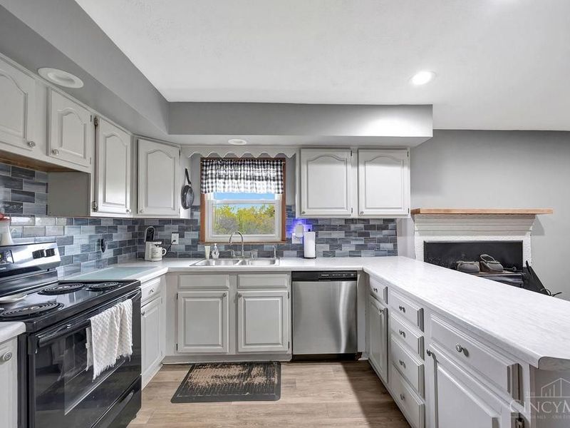 2464 Oxford Middletown Road, Milford Twp, OH 45013 Photo 10