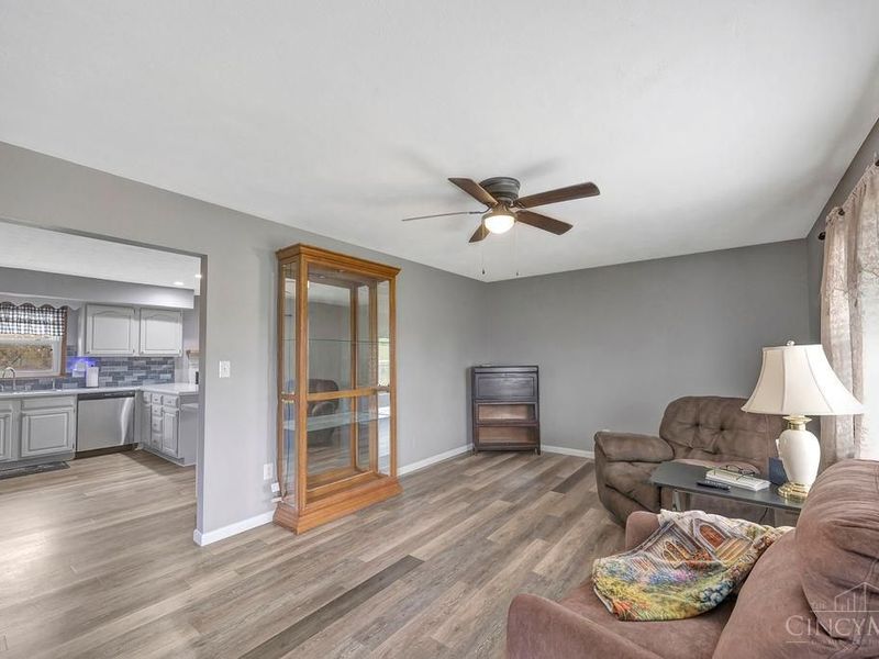 2464 Oxford Middletown Road, Milford Twp, OH 45013 Photo 9