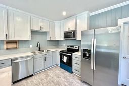1103 Ellis Avenue photo 4