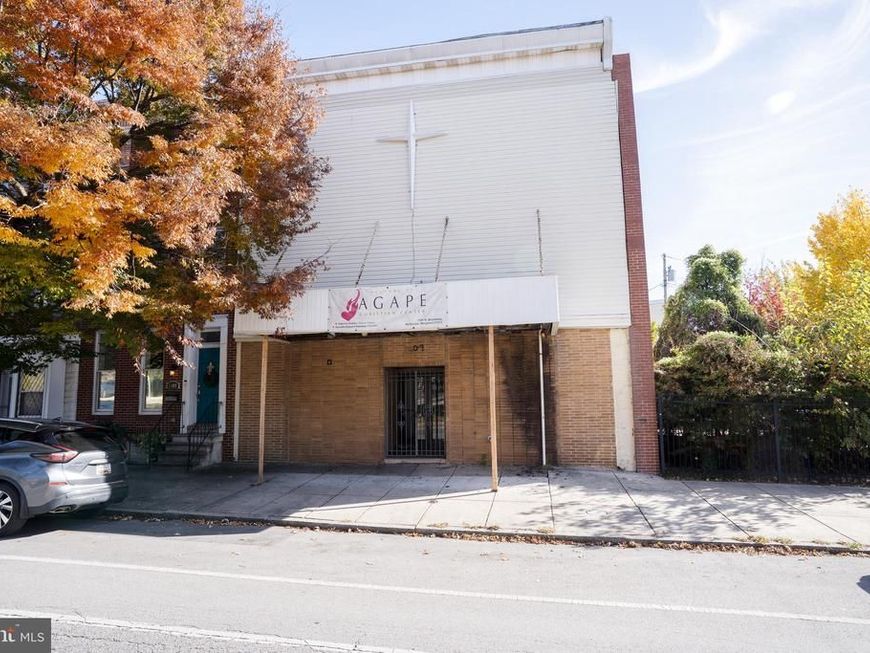 1105 N Broadway, Baltimore, MD 21213 Main Photo