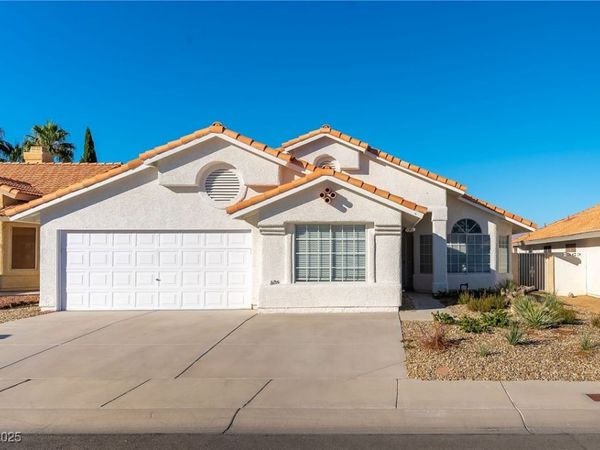 8408 Justine Court , Las Vegas, NV 89128