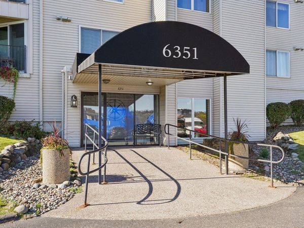 6351 Saint Croix Trail N, Unit 240, Stillwater, MN 55082