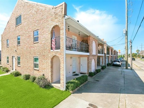 3400 W ESPLANADE Avenue, Unit D, Metairie, LA 70002