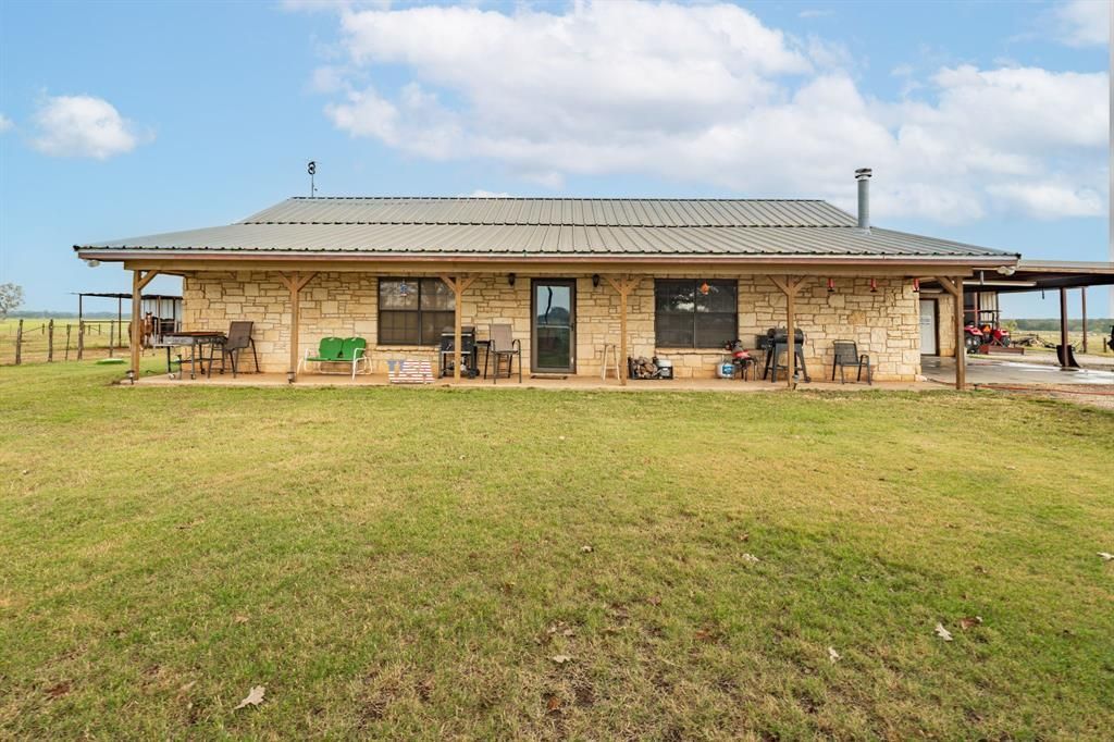 12194 Gholson Road, Waco, TX 76705 Main Photo