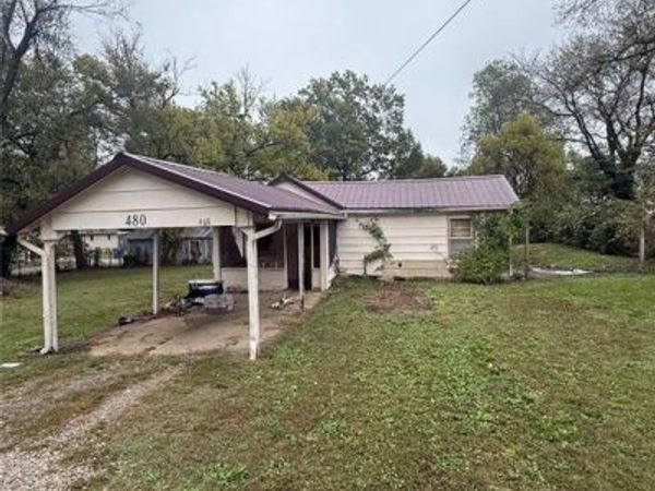 480 Center Avenue, Lebanon, MO 65536