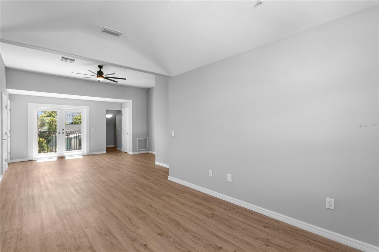 220 7th Avenue N, Unit 220, Saint Petersburg, FL 33701 Photo